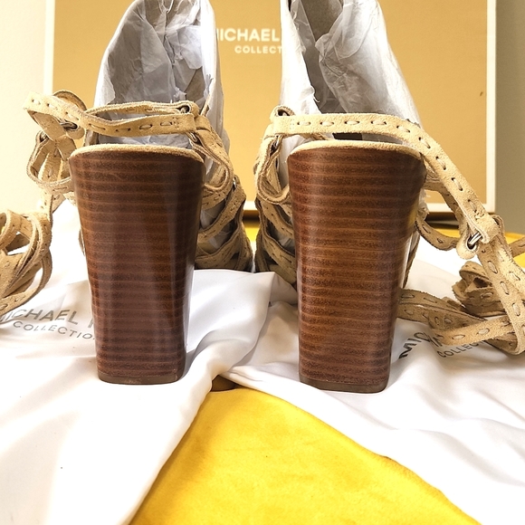 MICHAEL KORS SUEDE FRINGE LACE-UP SANDALS - Picture 6 of 10